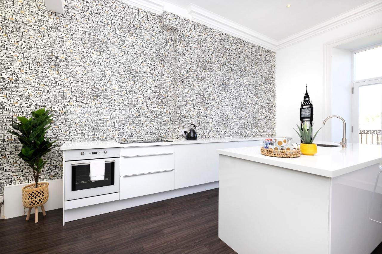 Joivy Delightful Flat With Parking * Edimburgo